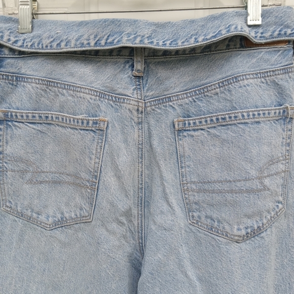 American Eagle Fold Over Waist Mom Jean Distressed Light Blue Size 10 - Picture 6 of 13